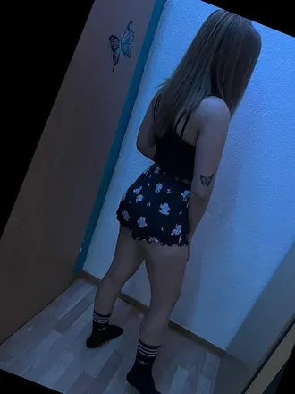 OnlyFans account  emy1290 avatar 1