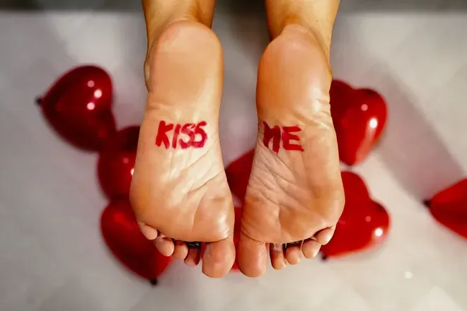 OnlyFans account  lauras_feet_free avatar 1