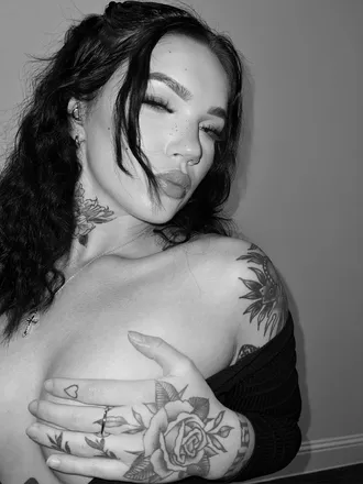 OnlyFans cuenta violetdreamsxox header 2