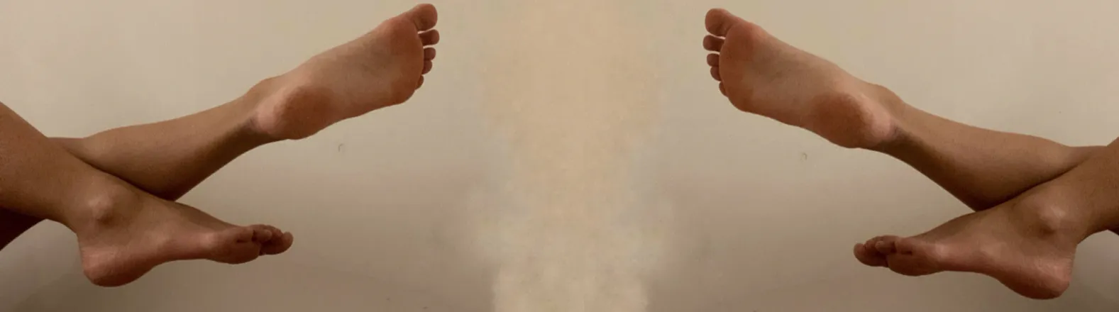 OnlyFans cuenta simplykimsfeet header 2