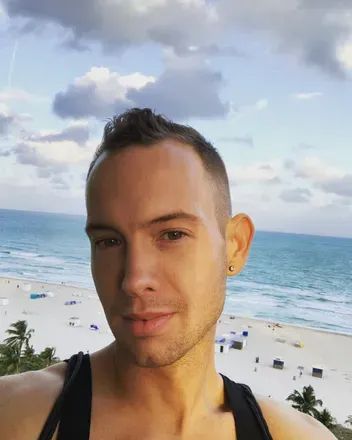 OnlyFans cuenta trevorridgexxx header 2