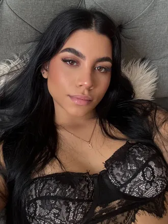 OnlyFans account  victoriamidnight header 2