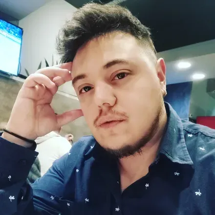 OnlyFans cuenta versatiltransmale avatar 1