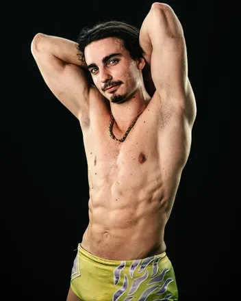 OnlyFans account  totalpackage96 avatar 1