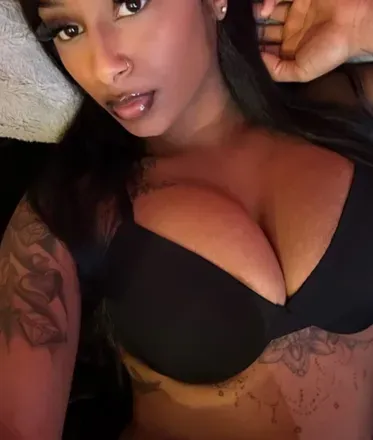 OnlyFans account  mslainaaaaa header 2