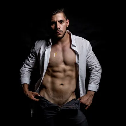 OnlyFans cuenta santiagomoreno77 header 2