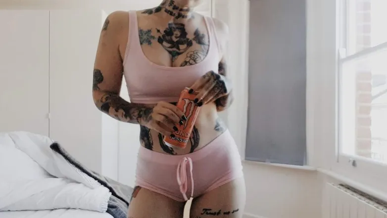 OnlyFans cuenta no_f_love header 2