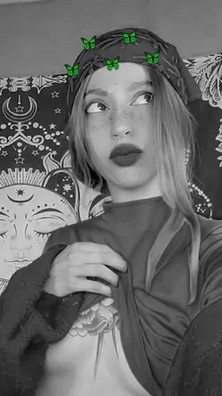 OnlyFans cuenta mistycalwaves avatar 1