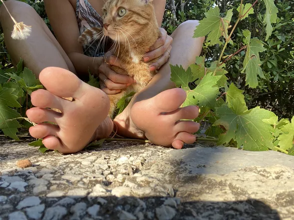OnlyFans cuenta prudencefeet header 2