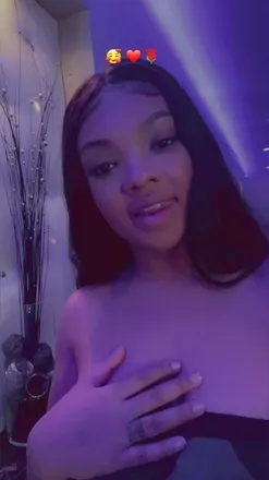 OnlyFans account  ninihitdiffrent header 2