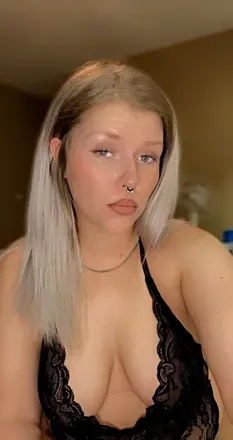 OnlyFans cuenta queenv121296 avatar 1