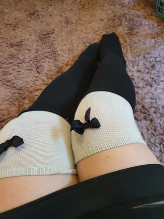 OnlyFans cuenta cutefeet_and_socks header 2