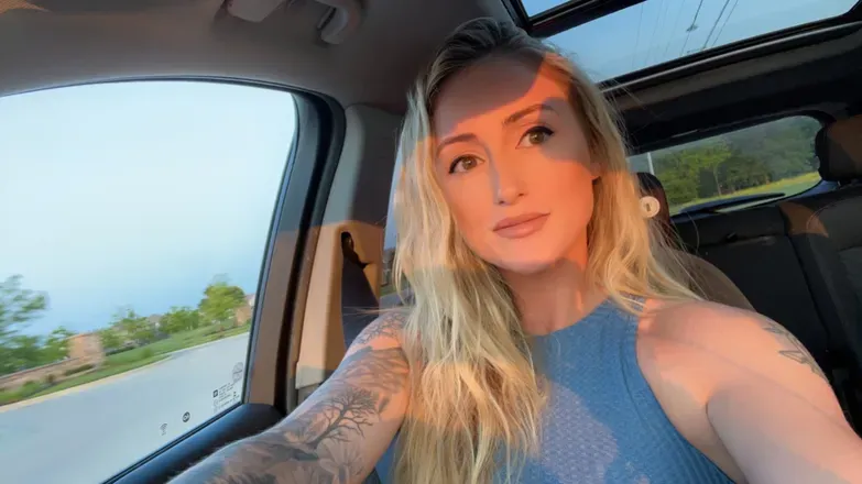 OnlyFans account  everything.alli avatar 1