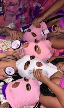 OnlyFans cuenta prettycatbaddie header 2