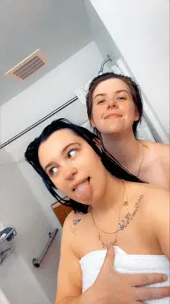 OnlyFans account  entwinedeuphorias avatar 1