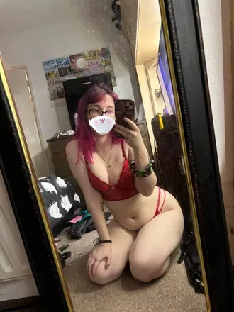 OnlyFans account  skyesspace avatar 1