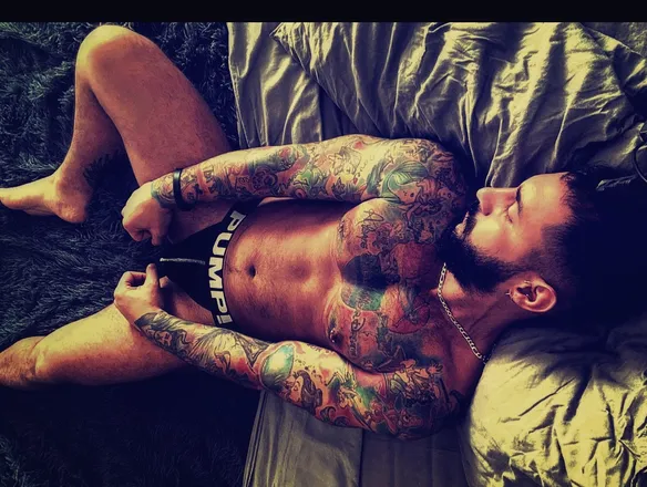 OnlyFans cuenta mika_off header 2