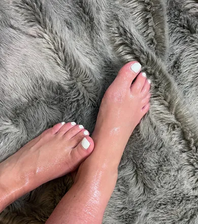 OnlyFans cuenta glosprettytoes header 2