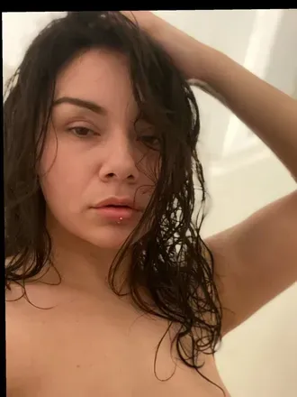 OnlyFans cuenta lucyforrd avatar 1