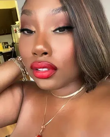 OnlyFans cuenta elleyoko avatar 1