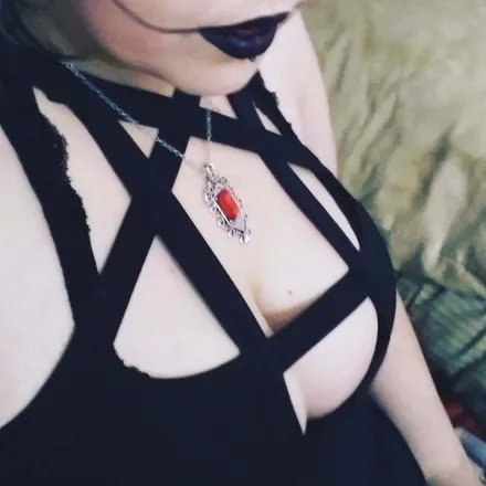 OnlyFans cuenta vaporqueen359 header 2