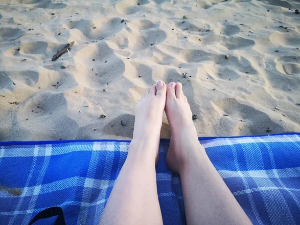 OnlyFans cuenta katherineoflongtoes header 2