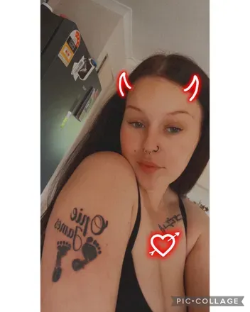 OnlyFans cuenta livrose2002 avatar 1