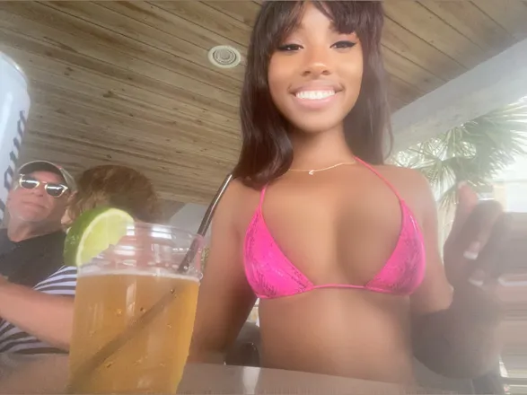 OnlyFans cuenta jesslit101 header 2