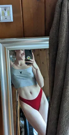 OnlyFans cuenta urgirlfriendnoelle header 2