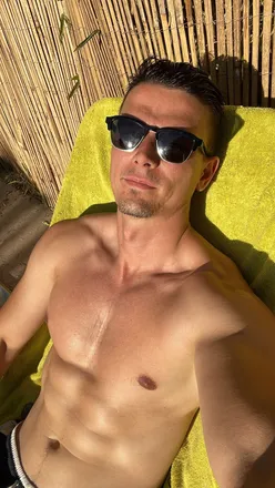 OnlyFans cuenta fisiosexy31 header 2