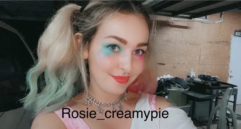 OnlyFans account  rosie_creamypie avatar 1