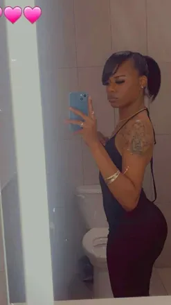 OnlyFans cuenta yomahoganybankz avatar 1