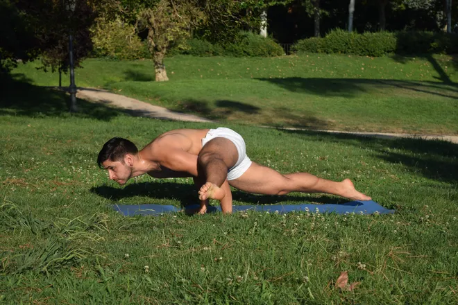 OnlyFans account  yogacontrol header 2