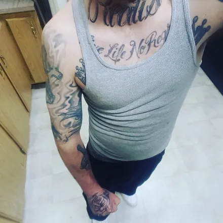 OnlyFans cuenta realistone696969 header 2