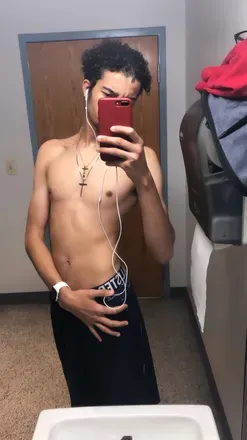 OnlyFans cuenta xcrunner1210__ header 2