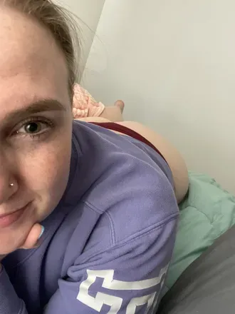 OnlyFans cuenta blondebxtch22 avatar 1