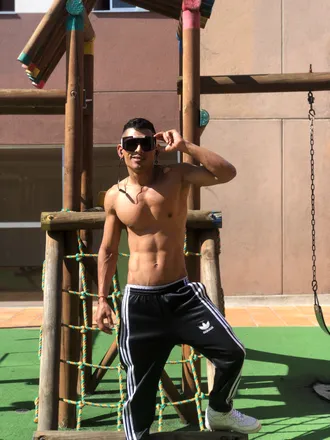 OnlyFans cuenta erotic_boyz header 2