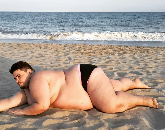 OnlyFans account  adriantrejochubby header 2