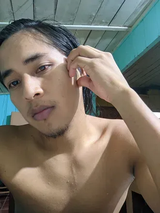 OnlyFans cuenta alvarox30 avatar 1
