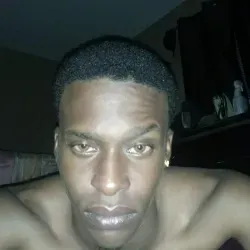 OnlyFans account  prettyboidray avatar 1