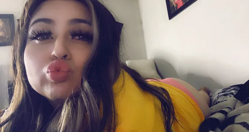 OnlyFans cuenta karebear07 header 2