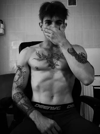 OnlyFans cuenta voorhees1999 header 2
