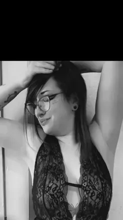 OnlyFans account  gothmommy1 header 2