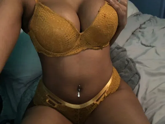 OnlyFans account  tinksdiary header 2