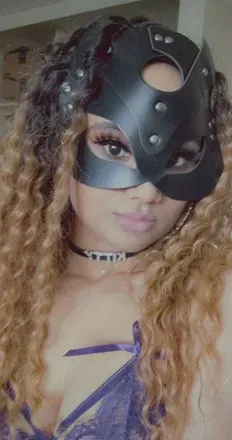 OnlyFans cuenta mizzsmittenkitten334 avatar 1