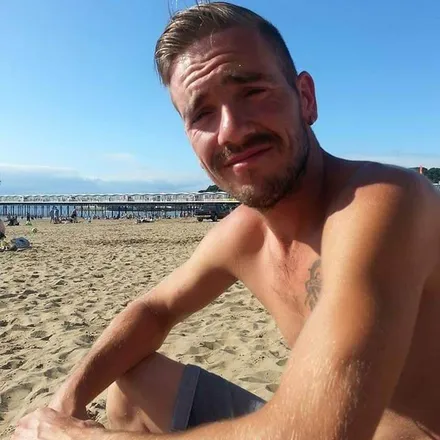 OnlyFans cuenta u162060982 header 2