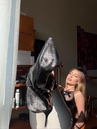 OnlyFans cuenta callmequeensha header 2