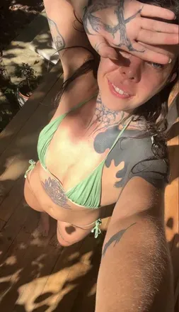 OnlyFans cuenta kyamoore avatar 1