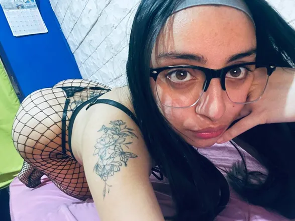 OnlyFans cuenta sophia_zeni header 2