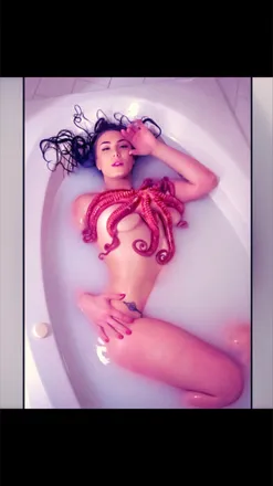 OnlyFans cuenta aricakes.com previous_avatars_1 3